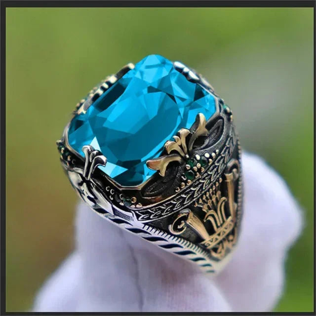 Men’s Luxury Emerald Inlaid Ring – Retro Domineering Style Party Jewelry